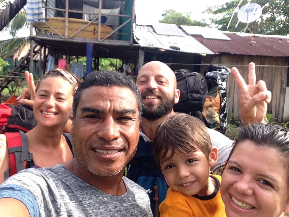 Miguel Surf Camp Hotel Quepos Eksteriør billede